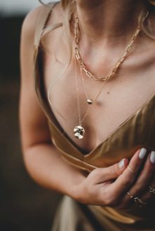 Bijoux tendance 2021 : 3 bijoux que vous voudrez porter tous les jours