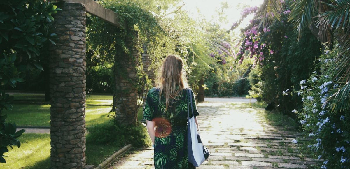 Idées de look tendance pour la Saint-Patrick : 12 tenues stylées pour oser le vert (sans déguisement)